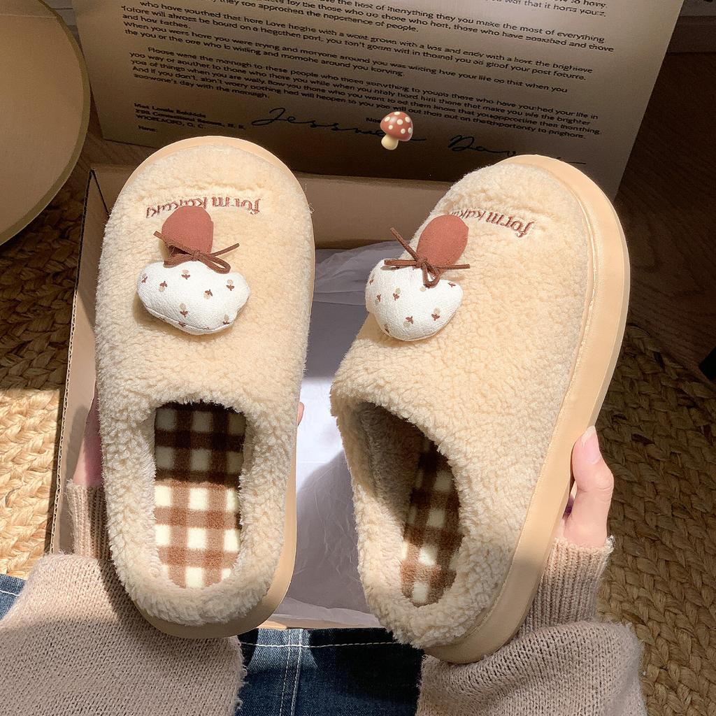 Cartoon stepping on shit, autumn and winter models, velvet, warm and non-slip, soft bottom, silent cotton drag, couple, indoor household