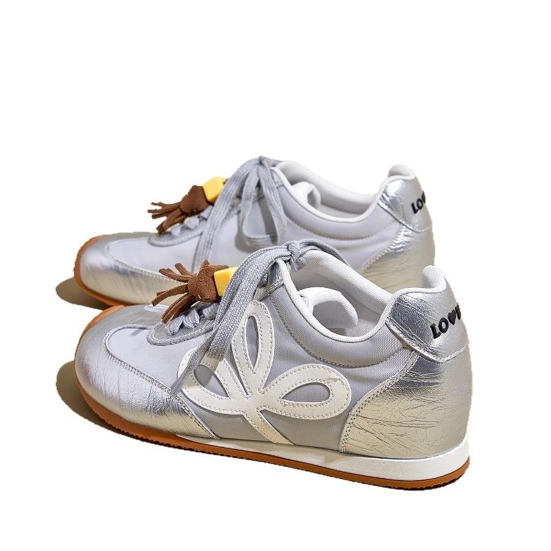 Summer New Invisible Inner Height Increase 6 Women's Versatile Casual Sports Shoes Soft Sole Color Matching Casual