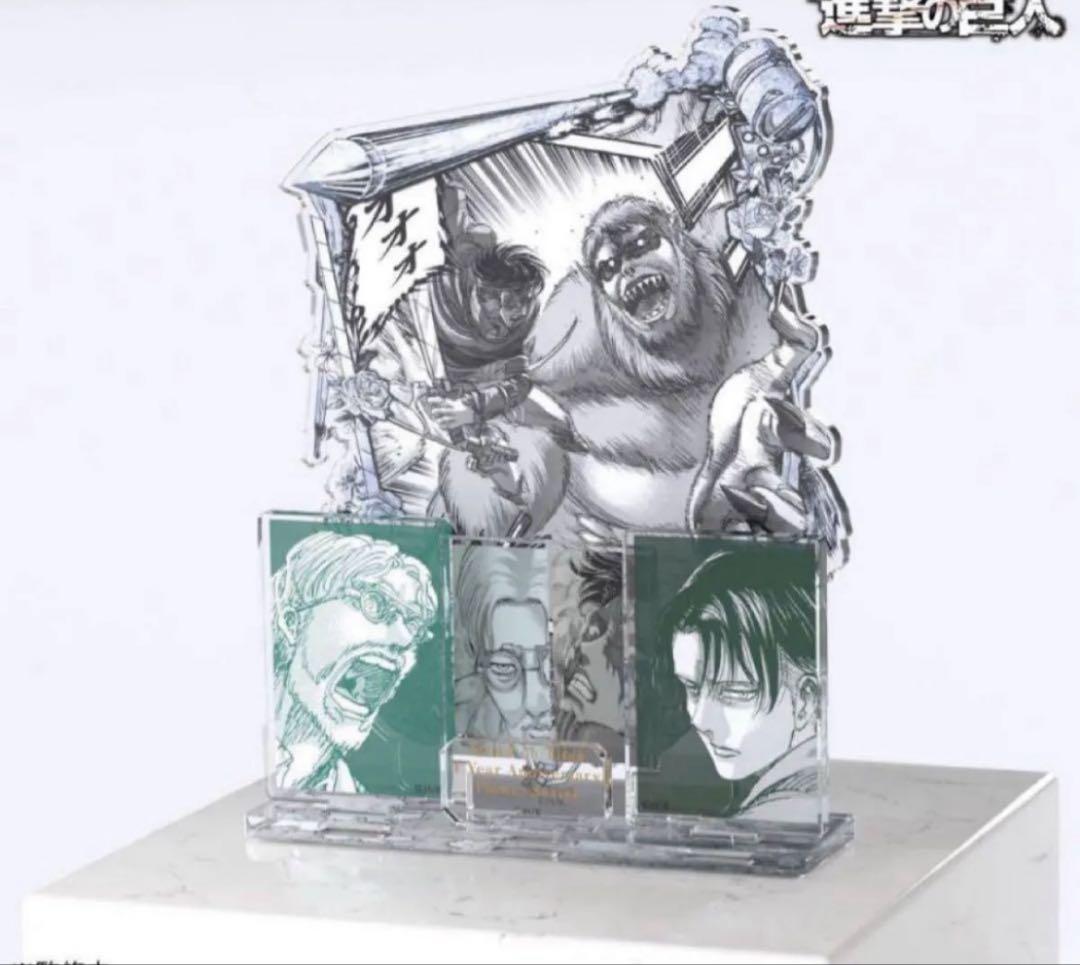 

[USED] anique diorama acrylic stand Attack on Titan Levi Zeke