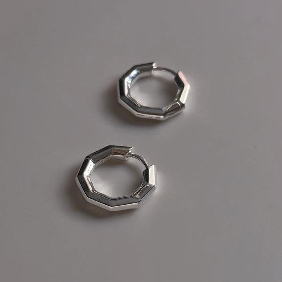 Retro minimalist hexagonal ear buckle glossy Tremella ring niche versatile personalized ins style men s and women s plain ring earrings