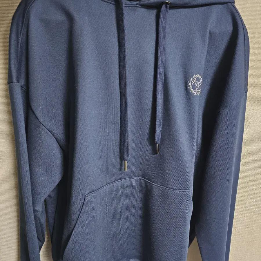 

I Sell Uwak Guys Arceda Hoodie Navy M