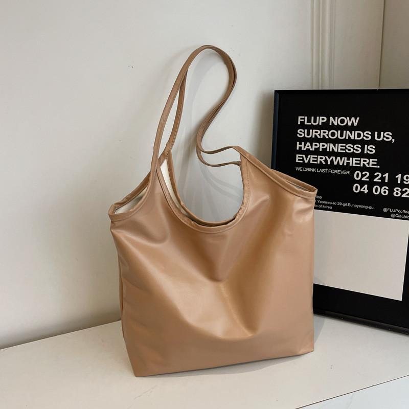 

Large Capacity Modern Womens Tote Bag Cozy Pu Handbag Available In Black Brown Khaki And StyleD