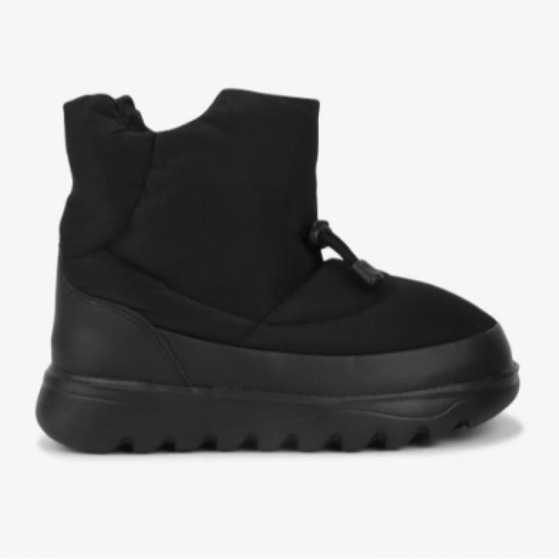 The North Face Women S String Short bootS nS87r73j