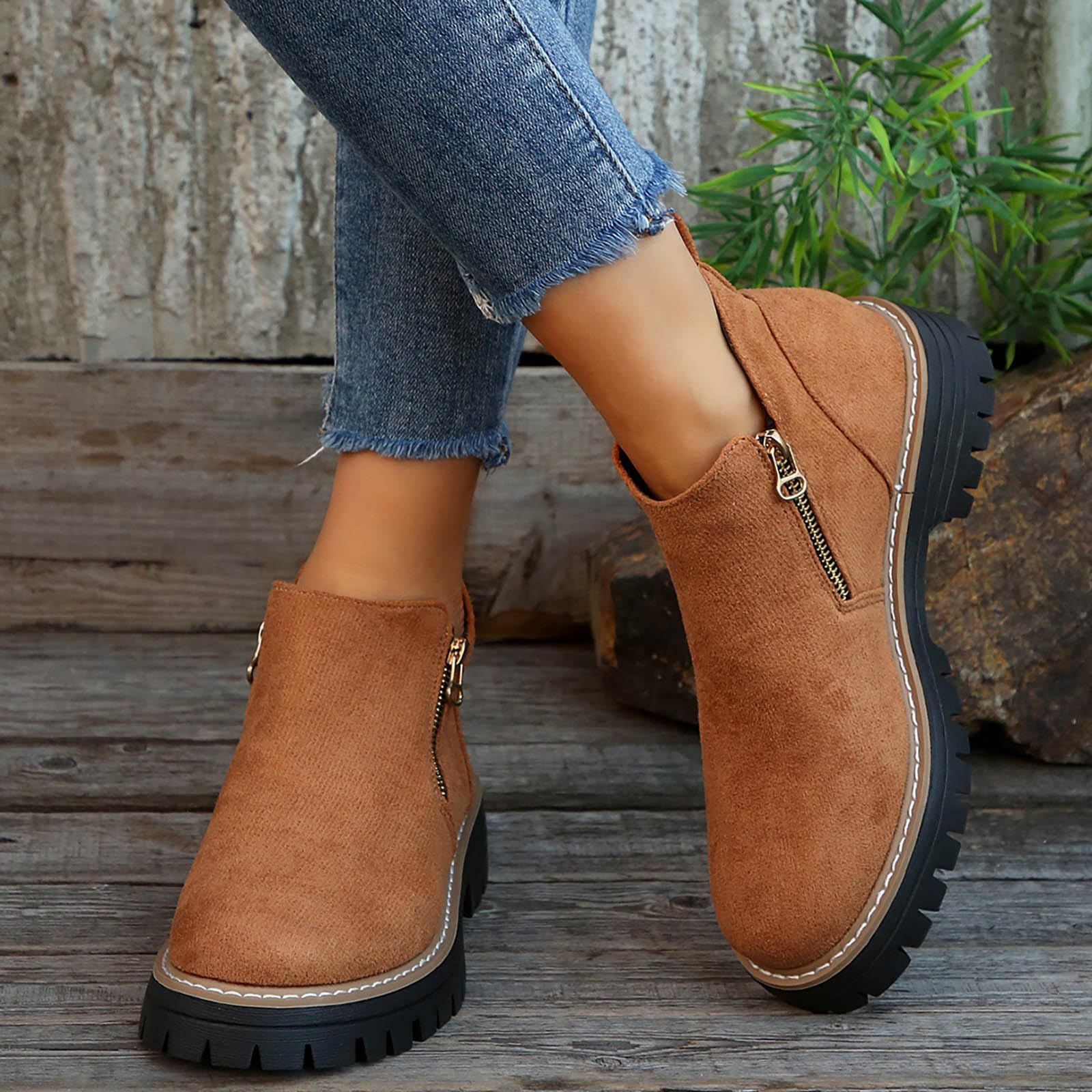 

Ladies Casual And Fashionable British Elegant Color Flat Bottomed Low Heeled Short Boots 42