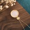 Pendentif Qian Duoduo Style Cour avec Jade Blanc Gras de Mouton Hetian et Collier en Cuivre Plaqué Or