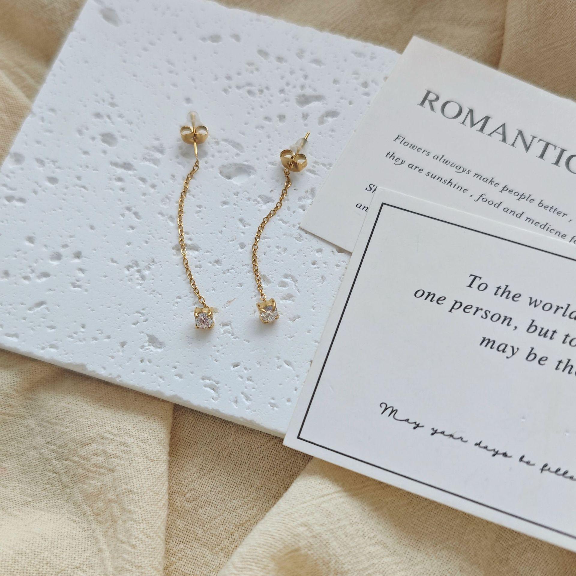 Korean Gold Stud Earrings with Diamond Tassel - Elegant, Niche Design, Long Women s Accessories золотой