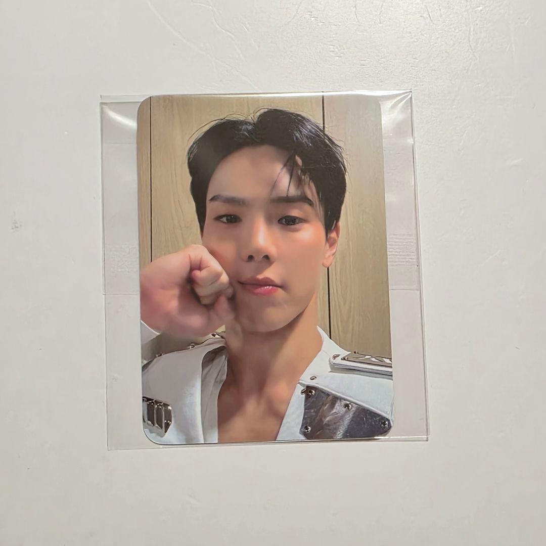 [Б/У] MONSTA X Shownu Звездная Река Китайское Мероприятие Видеозвонка - Бонусная Фотокарточка