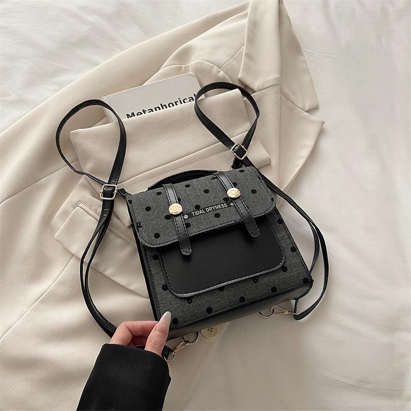 

New niche college backpack fashionable commuter to work shoulder bag simple retro versatile casual women s bag