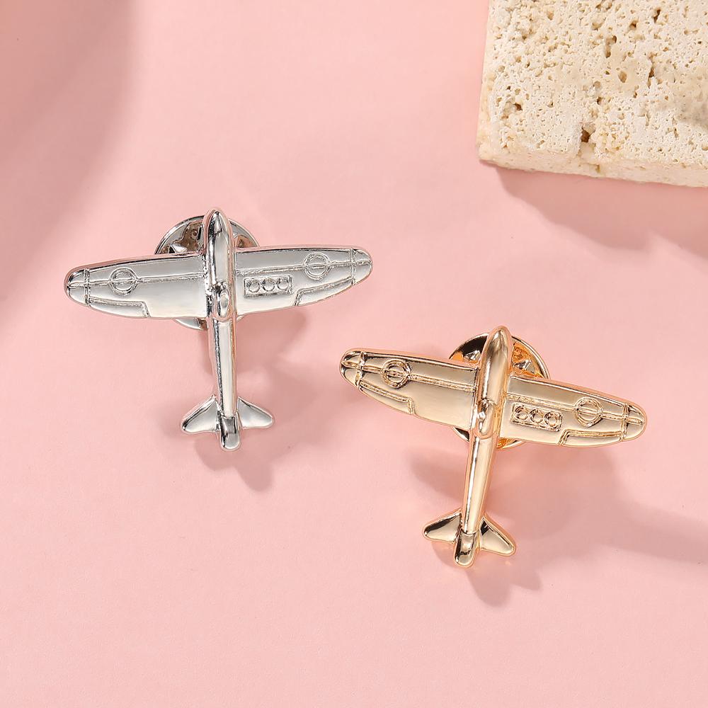 Vintage Golden And Silvery Old Style Fighter Jet Metal Brooches Bomber Shaped Lapel Pins For Sky Dream