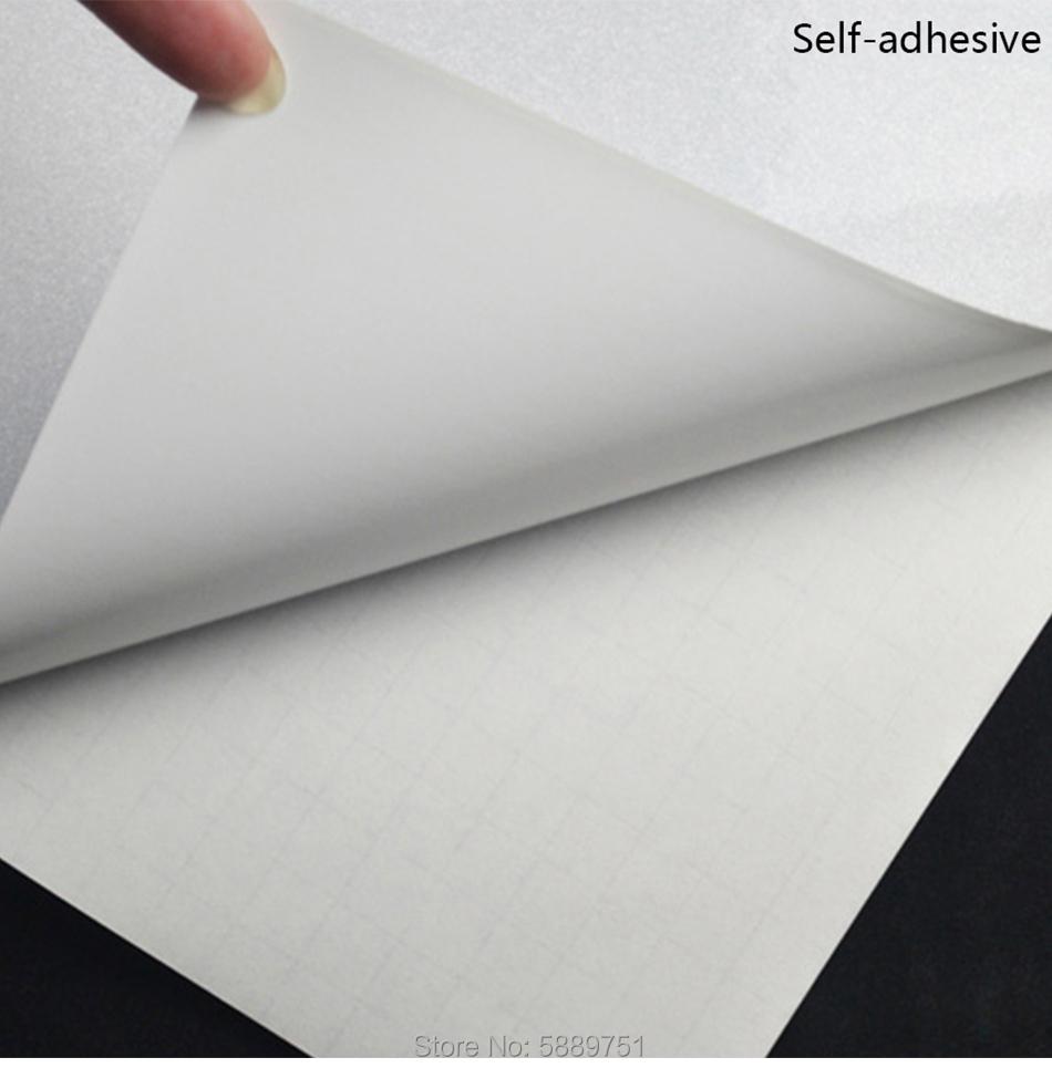 Tapet auto-adeziv din lemn de lemn, cu granulație din lemn artificial, care se lipește și se lipește.