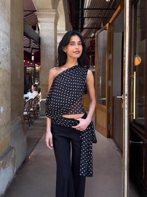 European & American Women's Autumn 2025 One-Shoulder Polka Dot Chiffon Irregular Vest - Sexy & Chic Style
