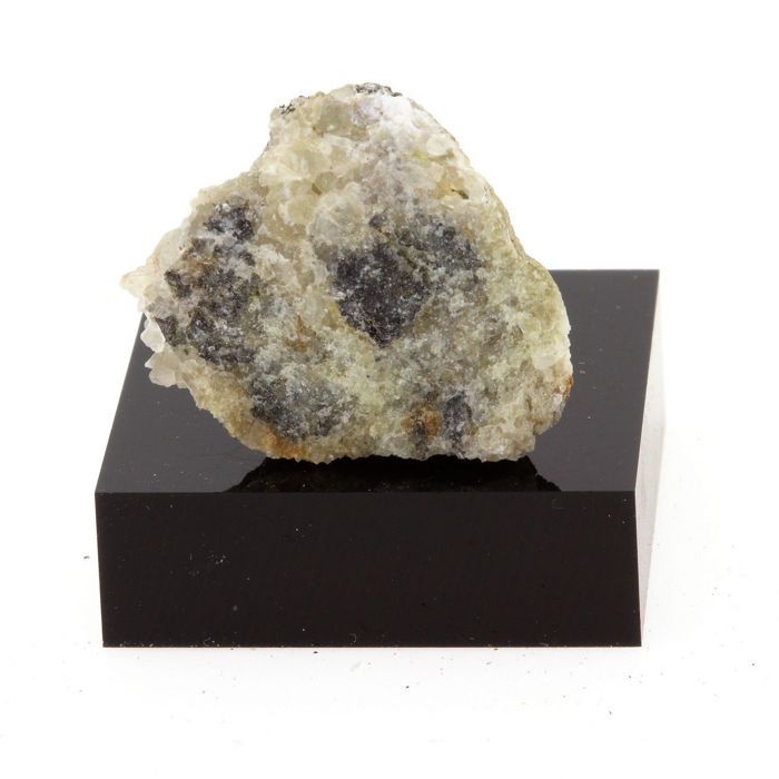 Niocalite 33.0 carats