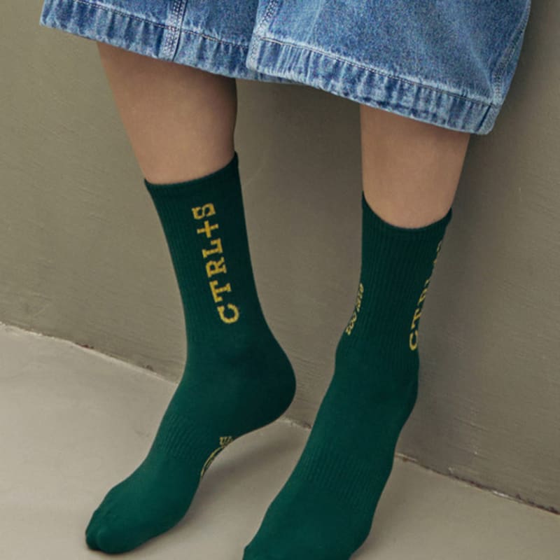 

bananasisters [2SET] Unisex Control Saved Point Socks 1 color green