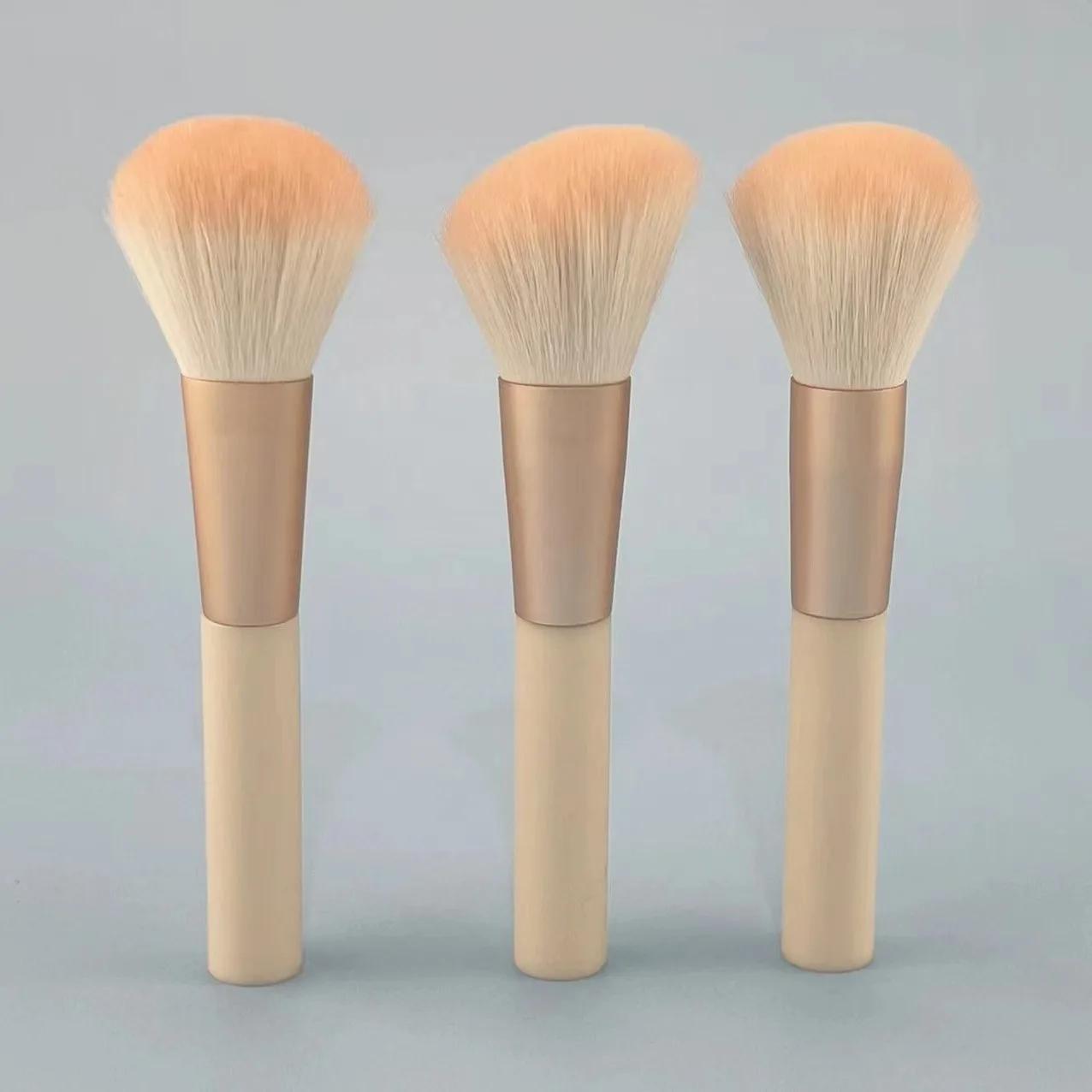 

Highlighting Makeup Brush Foundation Brightening Brush Contouring Blush Loose Powder Brush Beauty Tools for Make Up Supplies