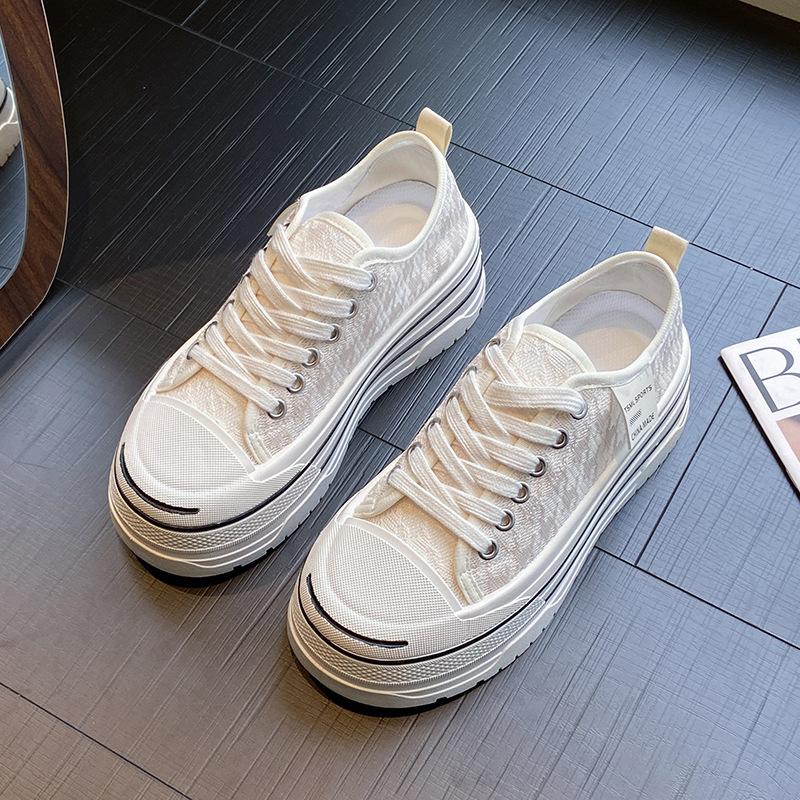 Platform white shoes women's 2025 summer new student casual fashion versatile low-top platform heightening mesh shoes women's shoes