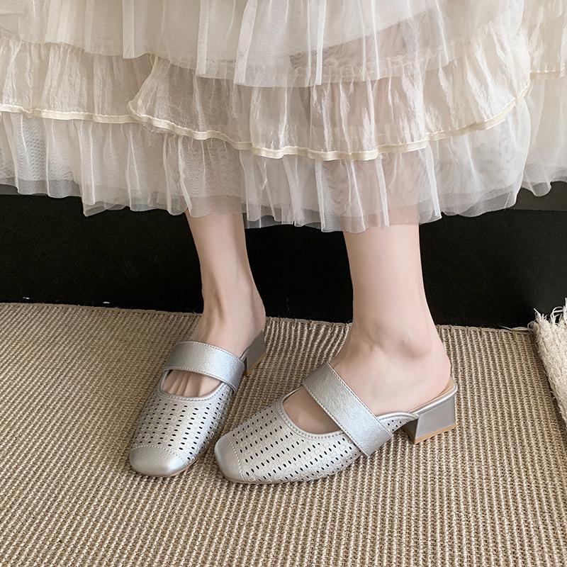 

Coarse heel bag head lazy half slippers women s summer wear new breathable hollow single shoes medium heel shoes 41 серебряный