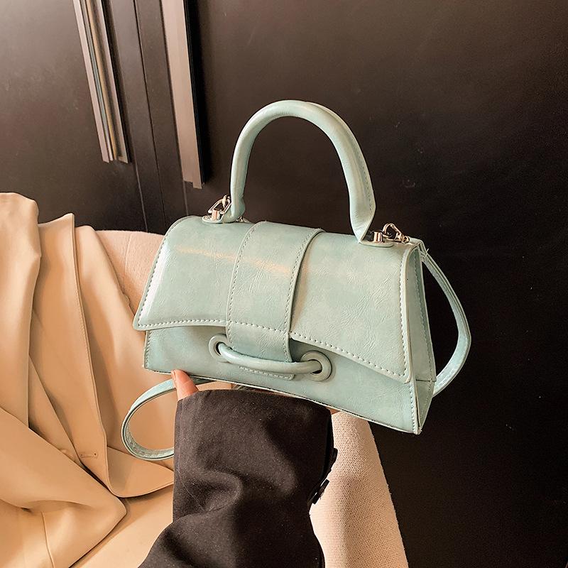 Versatile small square bag women's 2025 new trendy mini simple commuter handbag fashionable light luxury shoulder messenger bag