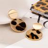 A Pair of Women's Earrings, Leopard Print Geometric Discs, Fashionable Autumn and Winter Earrings, Suitable for Daily Wear