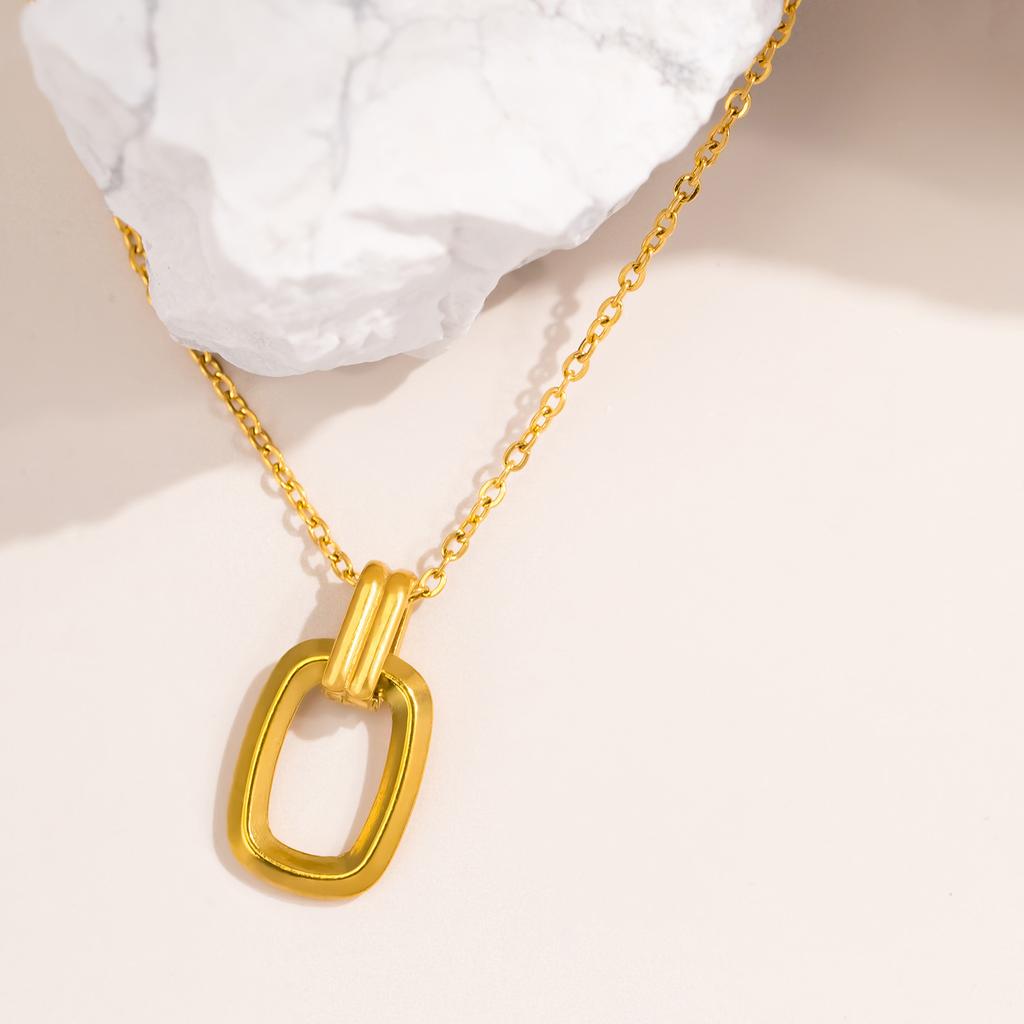 Minimalist Style Rectangular Hollow Pendant Necklace for Women, Stainless Steel Jewelry Suitable for Daily Wear