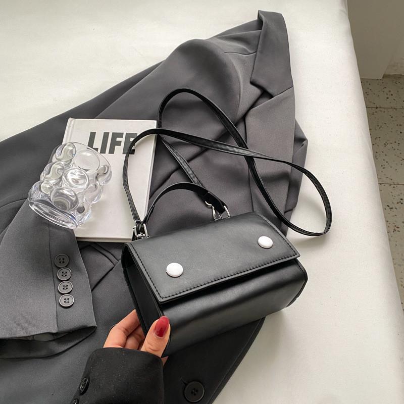 Stylish And Trendy Women's Shoulder Bag Chic Small Square Bag For Autumn Fashion