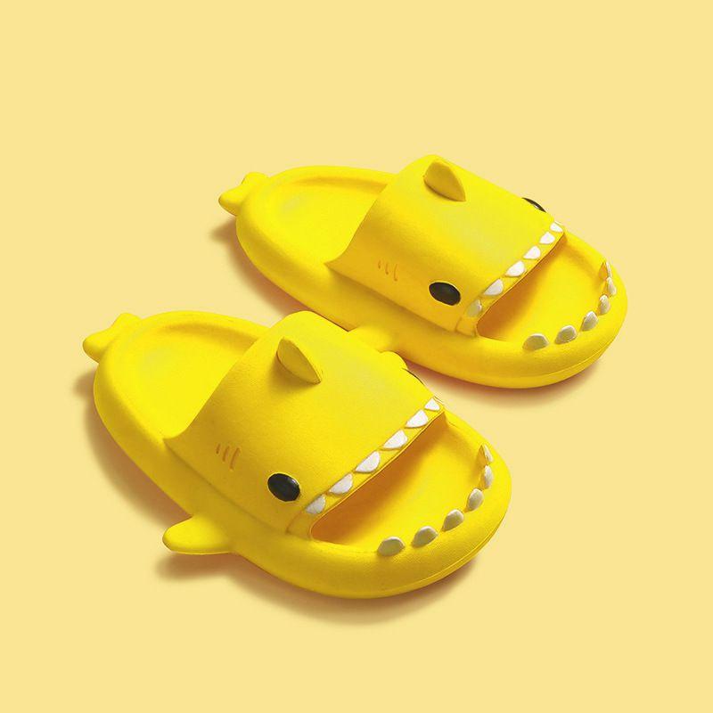 

Lightweight And Comfortable Toddler Non-slip Slippers With Mongolian Cartoon Design Perfect For Bathrooms And Showers Yellow,220