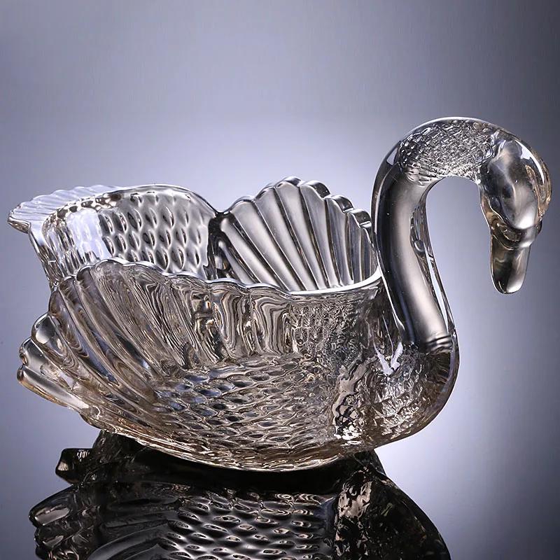 Crystal Glass Fruit Plate Light Luxury Is Suitable for Living Room Tabletops, Ornaments, Creative Household Snack Plates Special