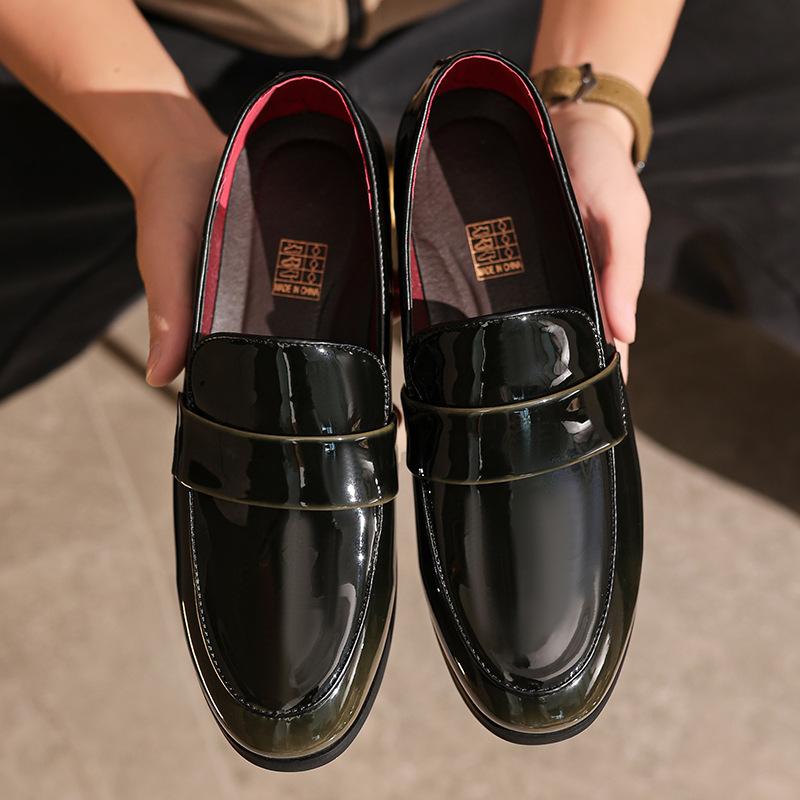 Men's Fashion Leather Embroidery Loafers Mens Casual Printed Moccasins Oxfords Shoes Man Party Driving Flats EU size 38-45
