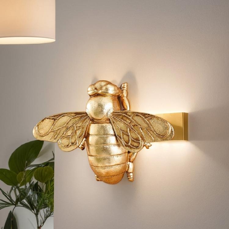 Resin Golden Bees Sculpture Hanging Animal Statue Ornament Adornment For Wall Display Housewarmings And Holiday Gift