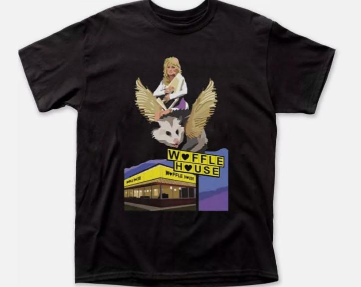 

26 Dolly Parton Riding a Winged Possum over Waffle-House Retro hoodie Unisex T-Shirt XXXXL