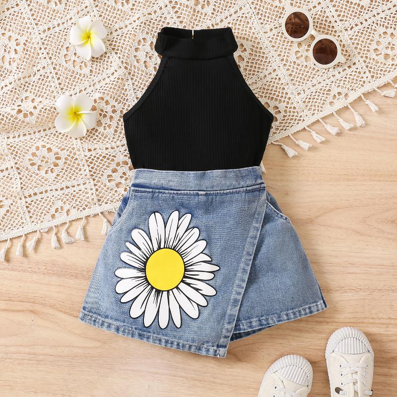 

Комплект одежды для девочек 2025 года, летний детский повседневный однотонный топ без рукавов, джинсовые шорты с принтом подсолнухов, комплект из 2 предметов 130cm-7Y чёрный