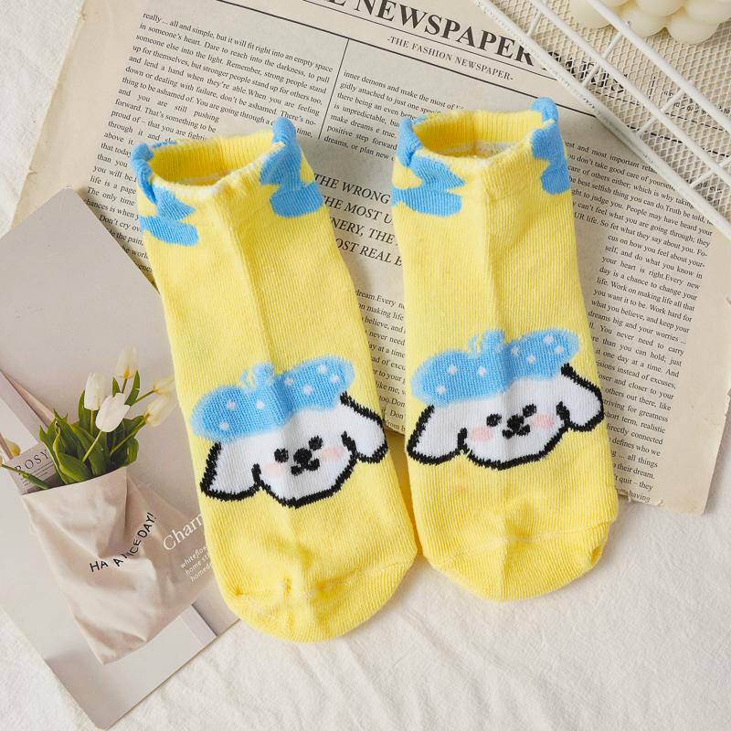 

4 пары мультяшных коротких носков с щенками и цветочной каймой для женщин, универсальные спортивные тонкие хлопковые носки, трендовые корейские студенческие носки One size жёлтый