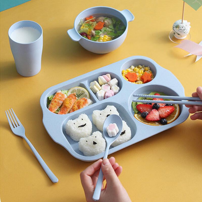 Süßes Elegantes Geschirrset aus Weizenstroh