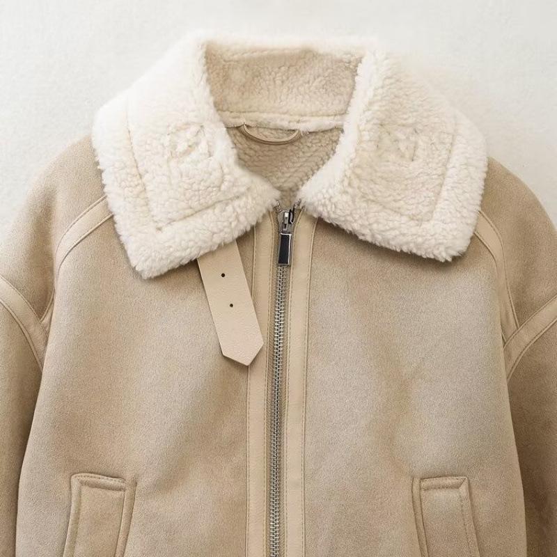 Zimní retro dámská pouliční móda s ohrnovacím límcem a oboustrannou bundou