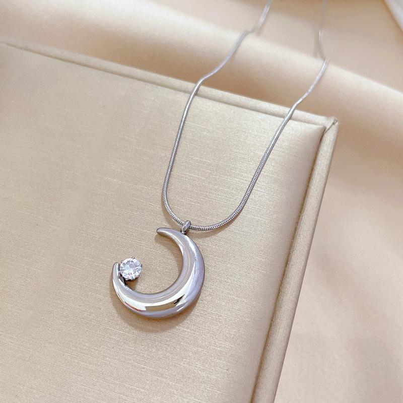 Titanium Steel Moon Zircon Minimalist Wind Furnace Real Gold Necklace Female Collarbone Chain Accessories