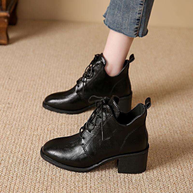 Plus Size Pointy Toe Lace-Up Boots,Chunky Mid Heel Retro Martin Boots for Women