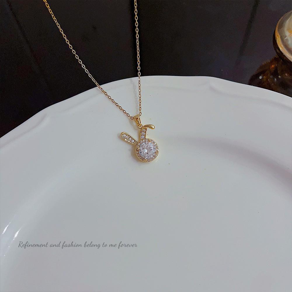 18K Gold Titanium Rhombus Clavicle Chain Necklace - Women’s Trendy Geometric Choker Pendant