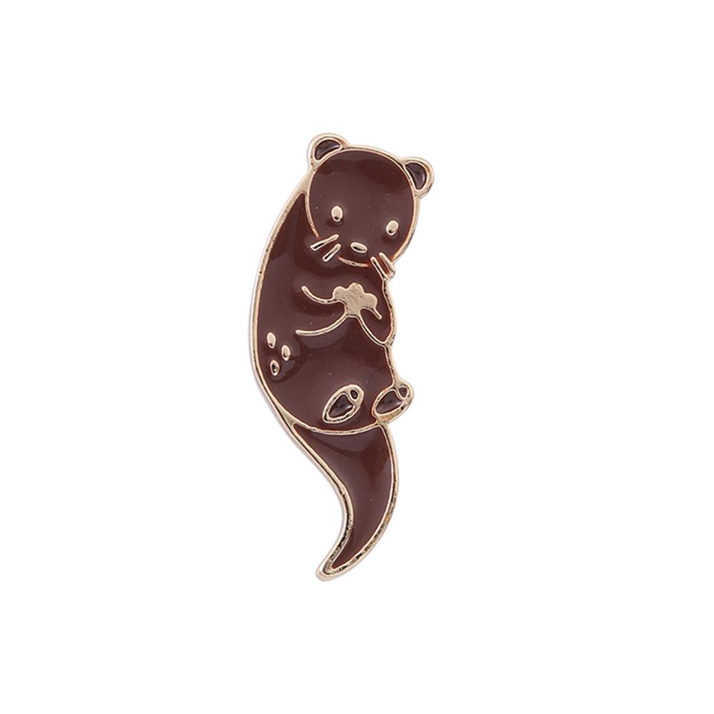 Hugging Ice Block Brooch Pin Cartoon Otters Holding Hands Badge Fashion Enamel Lapel Pins Jewelry Gift for Kids Lovely Sea Otter