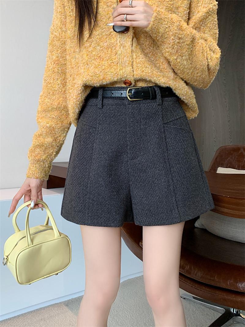 

Korean Style Plus Size A-Line Woolen Shorts - Women s Spring/Autumn High Waist Loose Fit Wide Leg Pants S