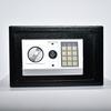 Pancerny domowy sejf z zamkiem elektronicznym i kluczem 20x31x20 cm czarny