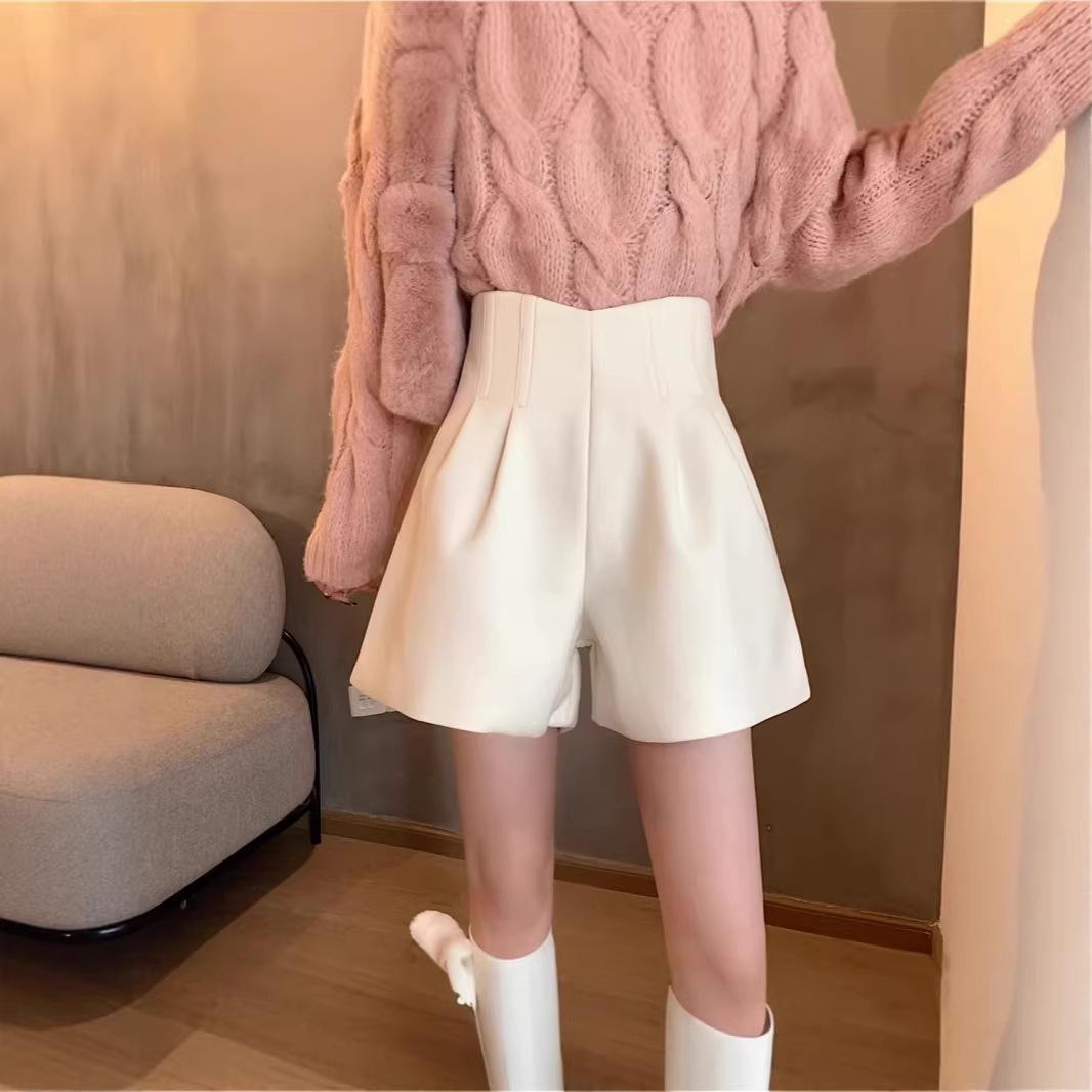 

Women s Black Woolen A-line Wide-leg Plus Size High-waist Slimming Bootcut Casual Shorts L [106-118 lbs]
