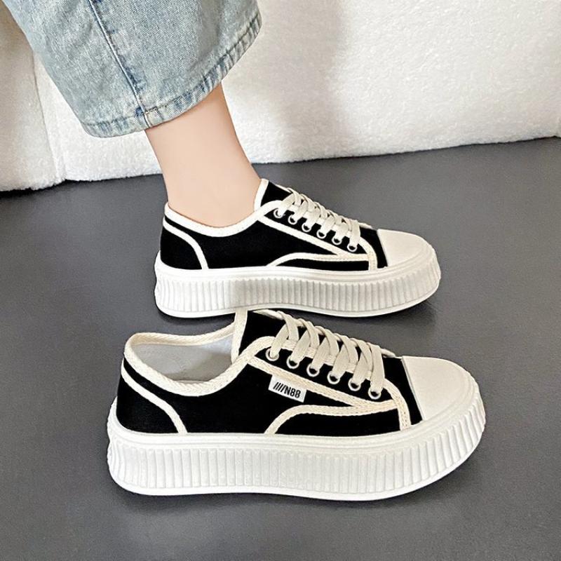 Spring New Fashionable and Comfortable Korean Version Thick Soled Sponge Cake Lace Up Biscuit Shoes