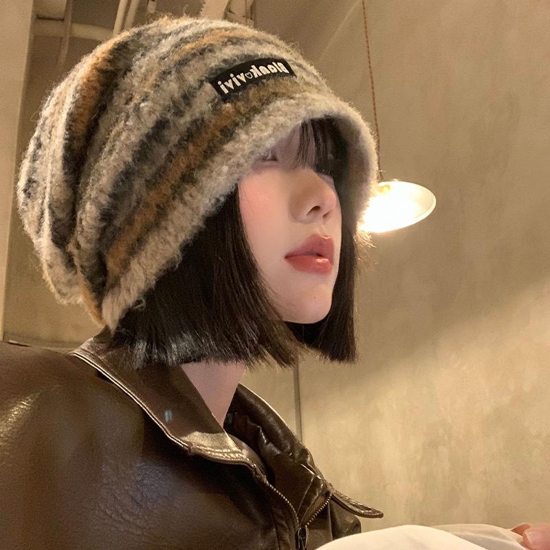 Retro Maillard Striped Plush Pile Hat for Women In Autumn and Winter Warm Versatile Big Head Circumference Showing Face Small Knitted Hat Trendy