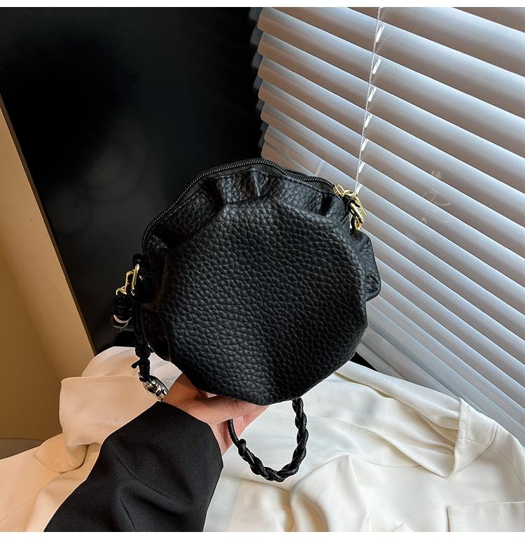 High-end Small Bag Women's 2025 Summer New Korean Version of the Western Pleated Hat Bag Fashionable Commuter Shoulder Crossbody Bag