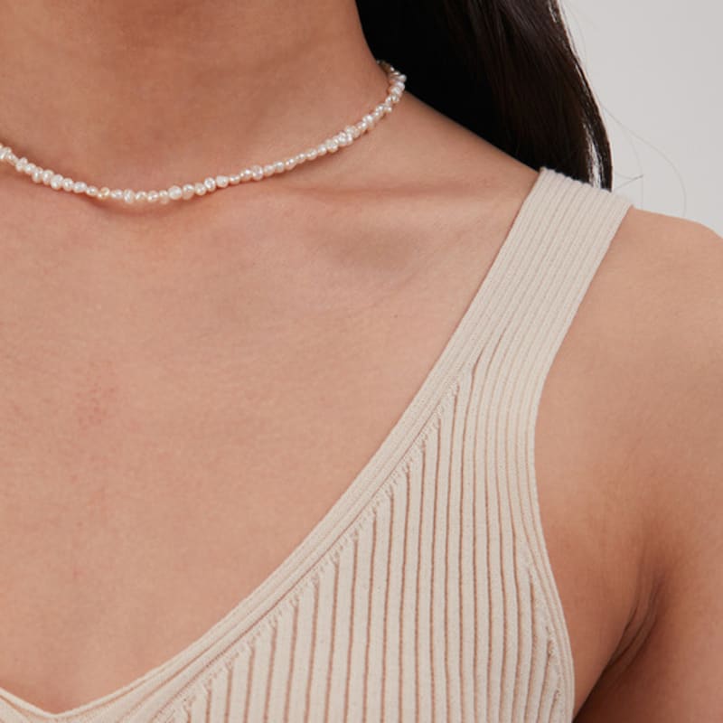 

TIEDE Есенційне кольє-чокер з прісноводних перлів Free