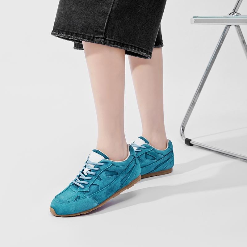 Women Sneakers Shoes  Genuine Leather Flat Women Moral Training Shoes Large Size Retro Casual Female Shoes