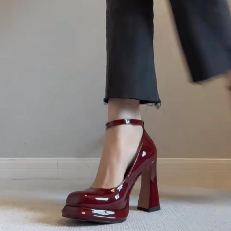 

Модные туфли-лодочки на высоком каблуке, женская мода, квадратный носок, мелкий вырез, ремешок с одной пряжкой, платформа, блочный каблук, красные туфли 40 вино красного