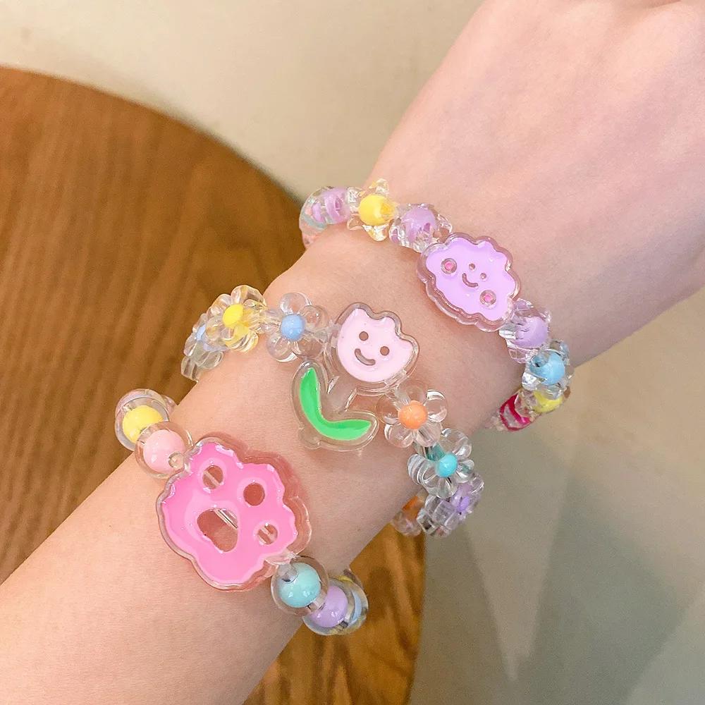 b16 New Design Sense Cool Sweet Cartoon Charm Jelly Colored Attract Cute Acrylic Exquisite Bracelet Wholesale Daily Versatile