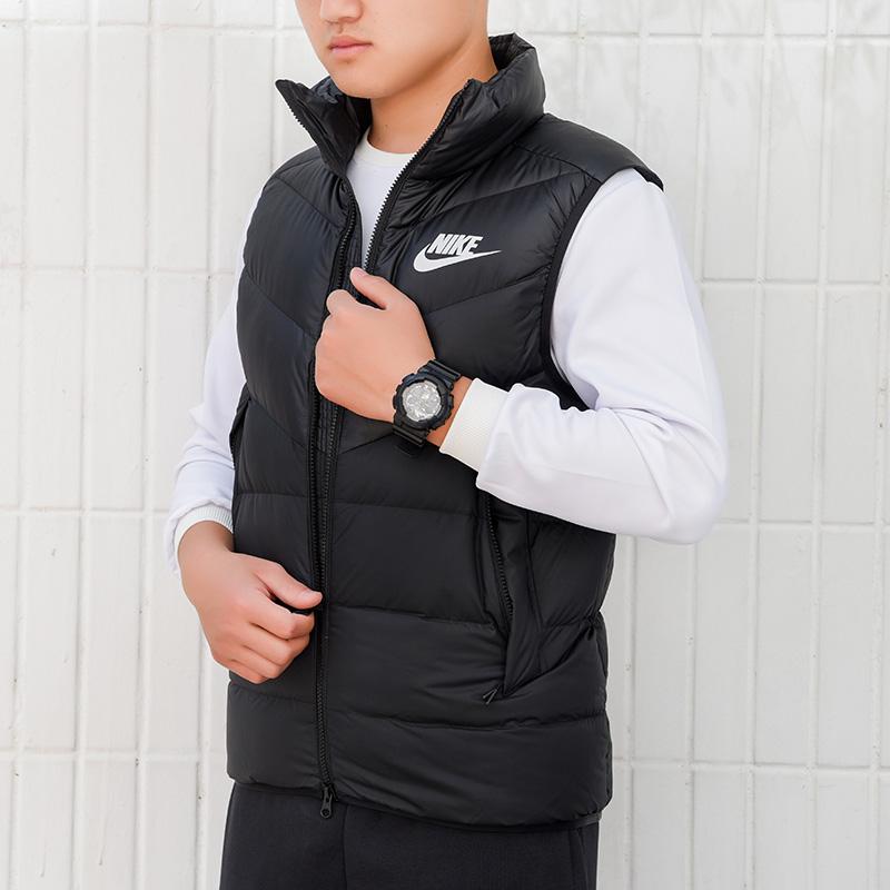 Nike Pánská prošívaná vesta NSW s prachovým peřím, úzký střih, bez rukávů, svrchní oděv, černá CV8975-010
