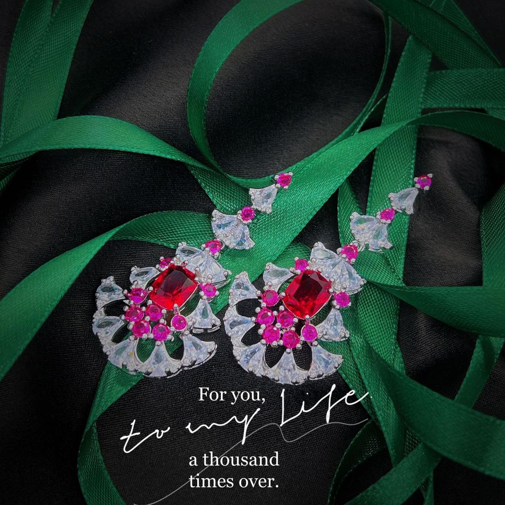 Fairy Feather Long Earrings Imitation Mozambican Ruby Stud Earrings Female