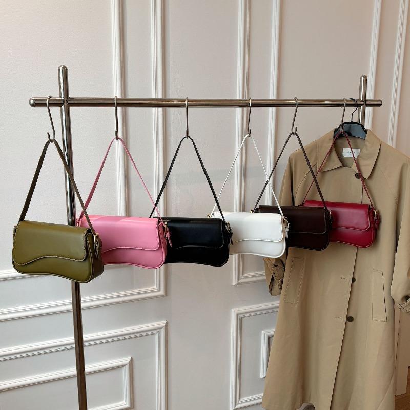 Retro single shoulder women's messenger bag, new versatile niche commuter handbag, fashionable small square bag